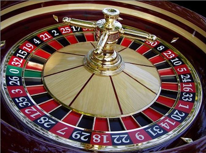 777BET کھلاڑیوں کے لیے لائیو کیسینو سیکشن